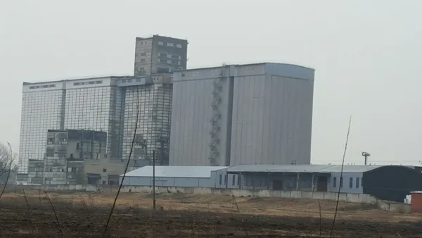 Graudu elevatora betona silosu atjaunošana 16000m2
