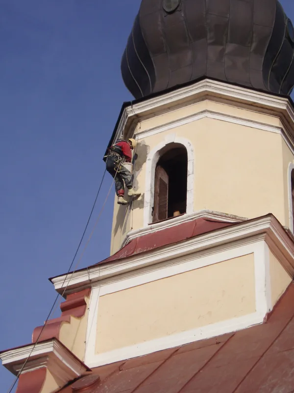 Ķekavas baznīcas torņa fasādes remonts