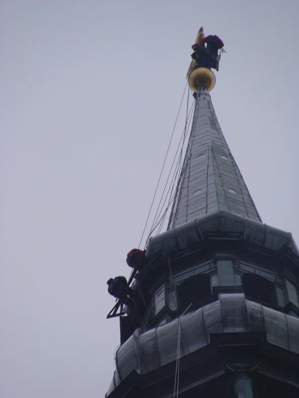 Sv. Petera baznīcas gaiļa demontāža